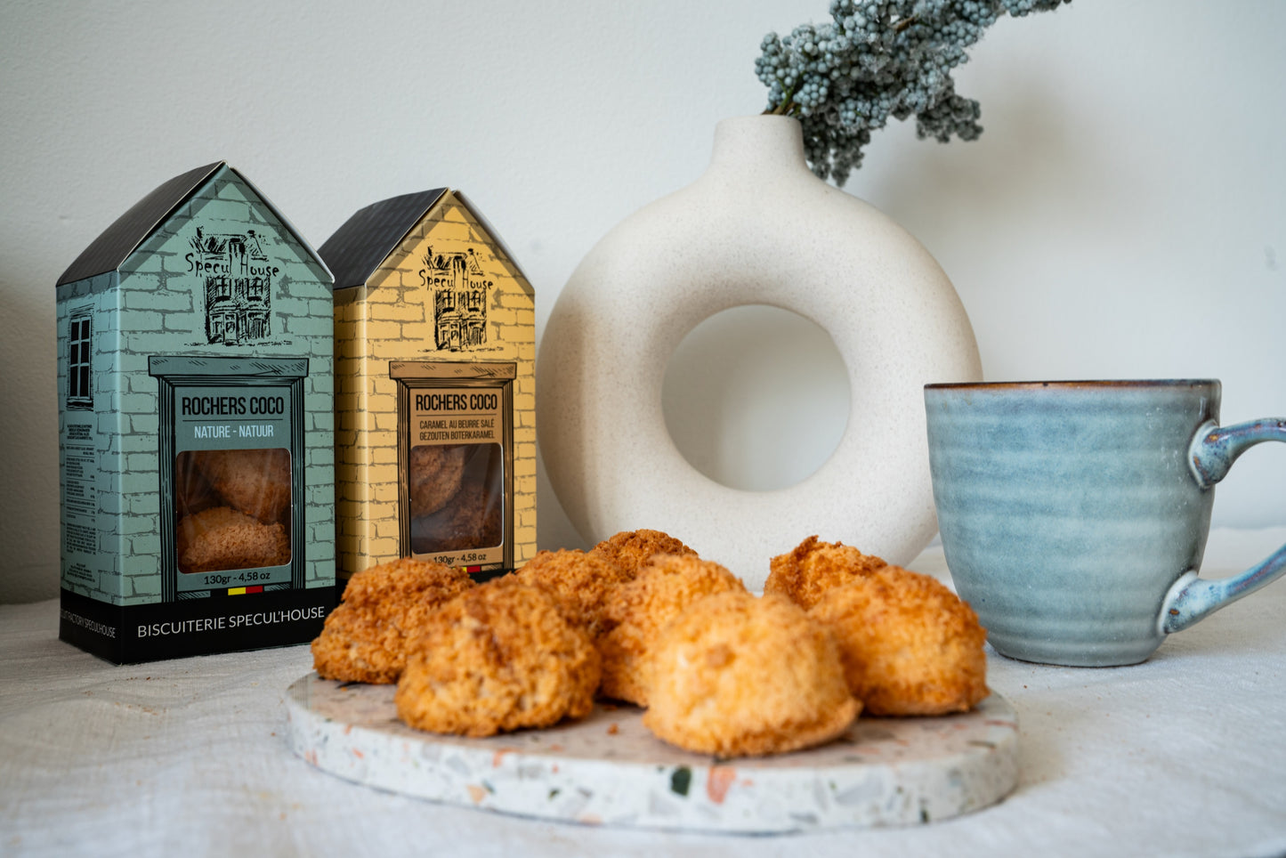 Coconut rocks with salted butter caramel - 5 pieces (130 gr)